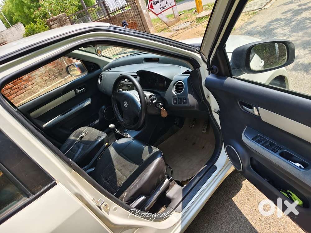 Maruti Swift Dzire 2012