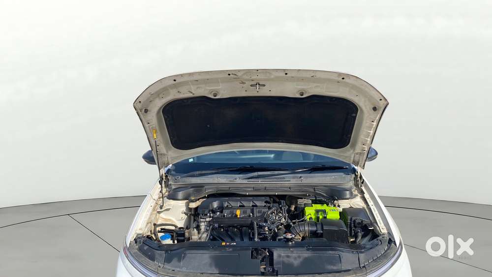 Hyundai Verna 1.5 Mpi Mt Sx (o), 2023, Petrol