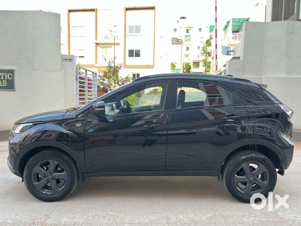 Tata Nexon Ev Xz Plus, 2022, Electric