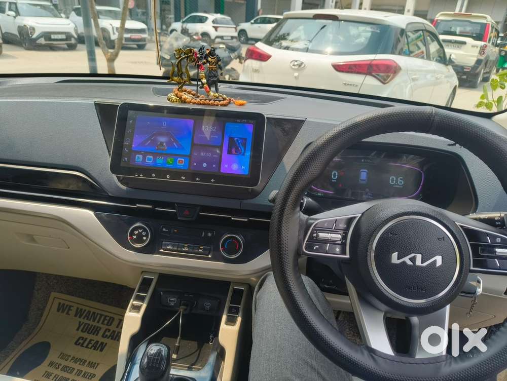 Kia Carens Petrol Manual 2024