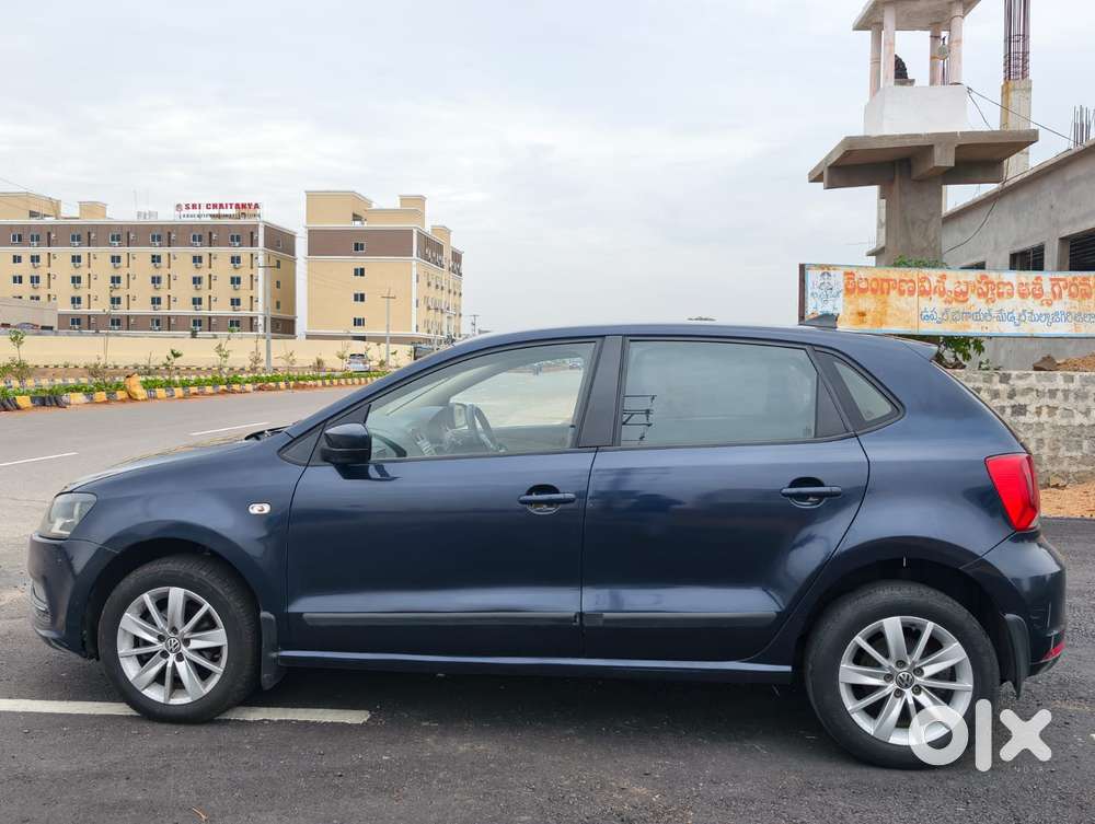 Volkswagen Polo Petrol Highline 1.6l, 2013, Diesel