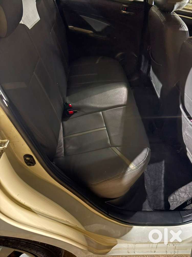 Maruti Suzuki Swift Petrol 2013