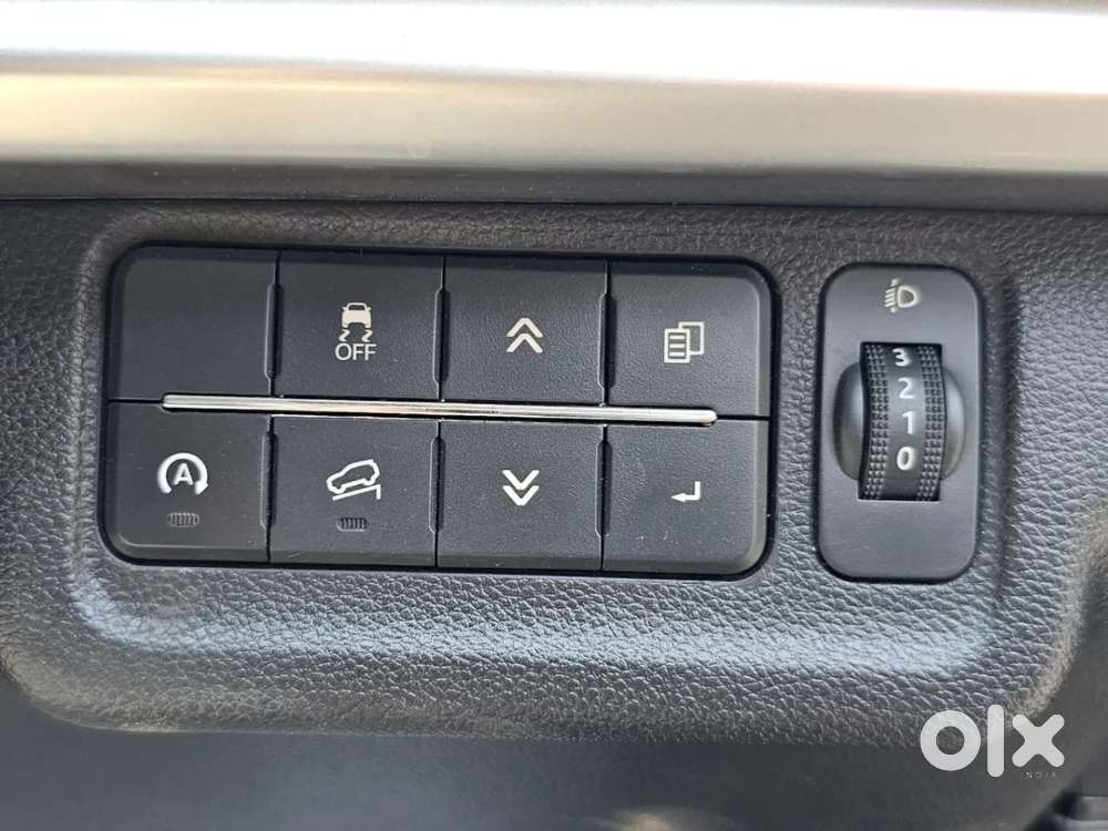 Mahindra Xuv700 2.2 Ax 5 Diesel Mt Str, 2023, Diesel
