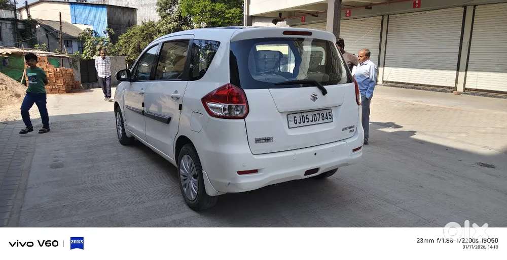 Ertiga Zxi Petrol (cng)