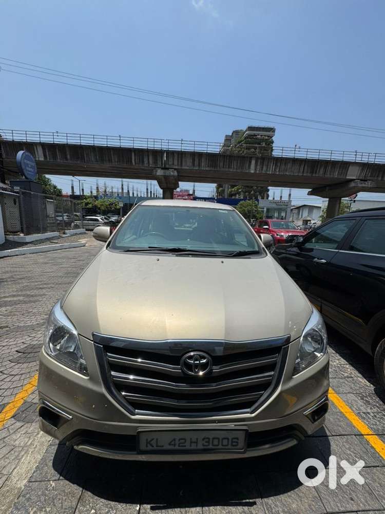 Toyota Innova 2013 Diesel Well Maintained