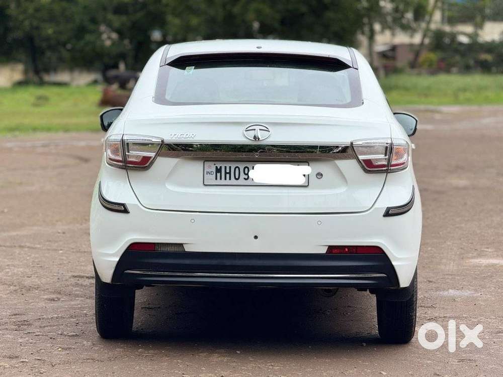 Tata Tigor Xe, 2020, Petrol