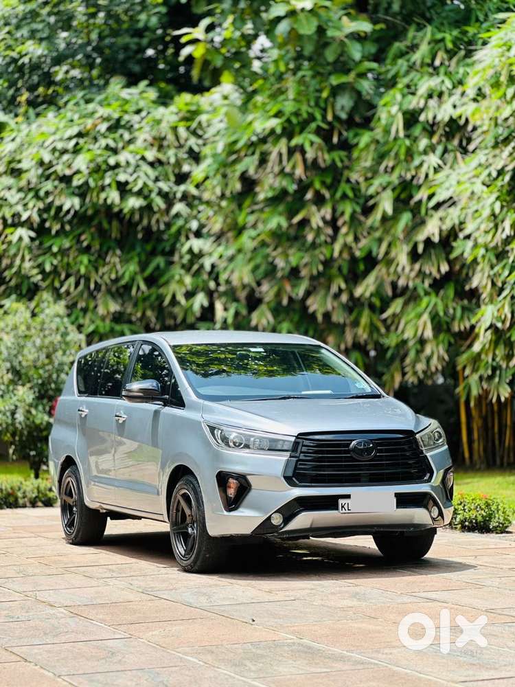 Toyota Innova Crysta 2.8z Automatic, 2017, Diesel