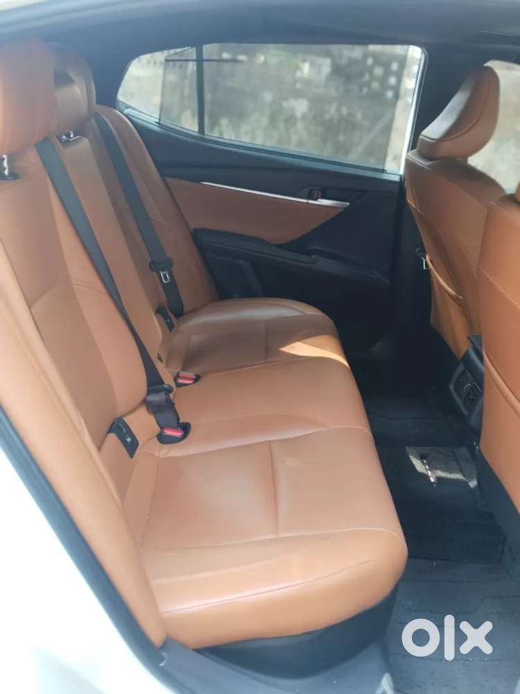 Toyota Camry, 2025, Petrol