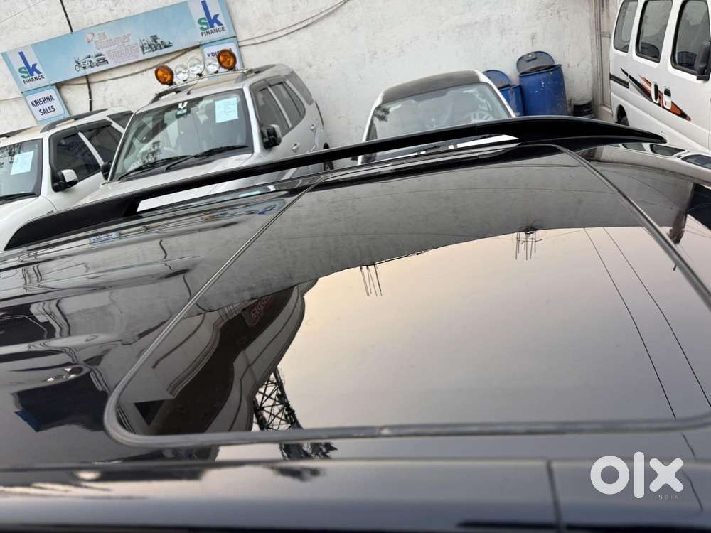 Hyundai Venue Sx Knight Edition  Mt, 2024, Petrol