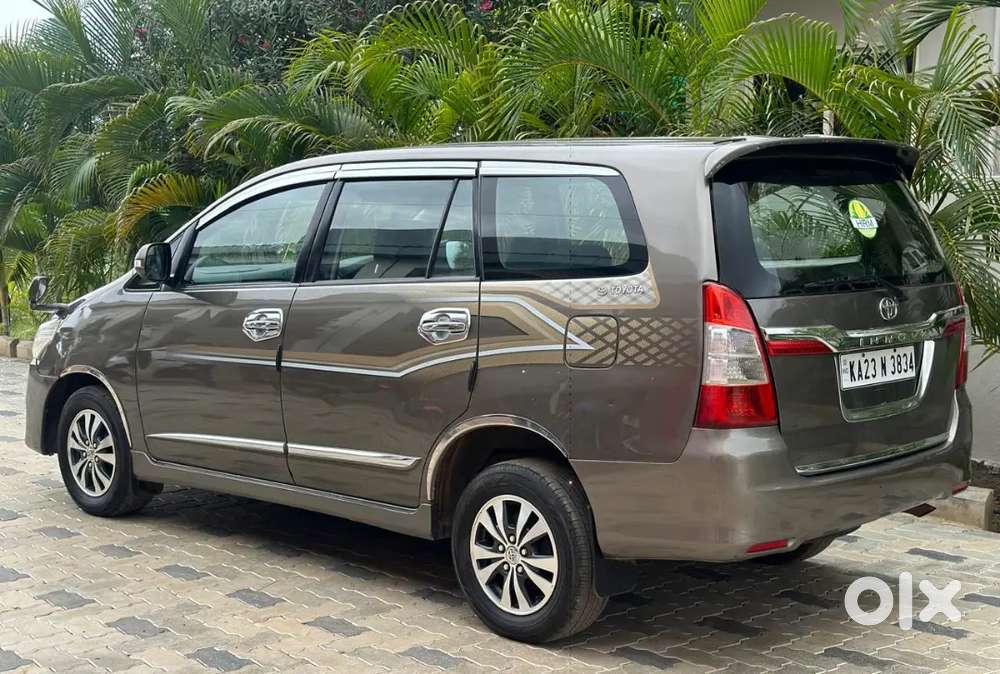 Toyota Innova 2.5 Vx 2015