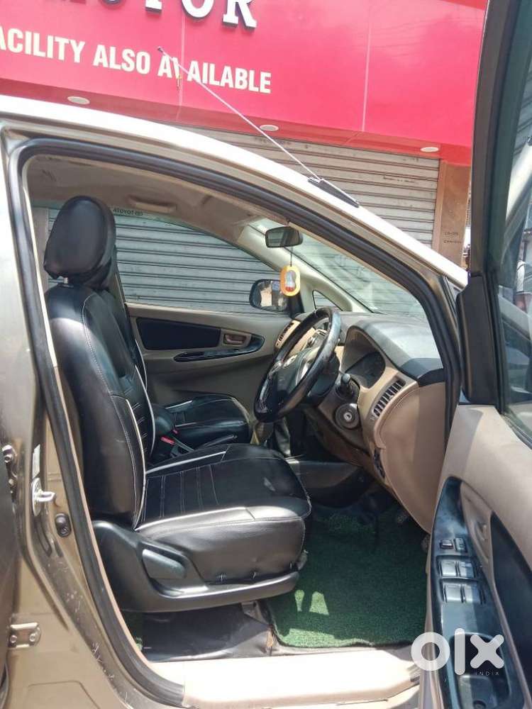 Toyota Innova 2.5 G (diesel) 7 Seater, 2015, Diesel