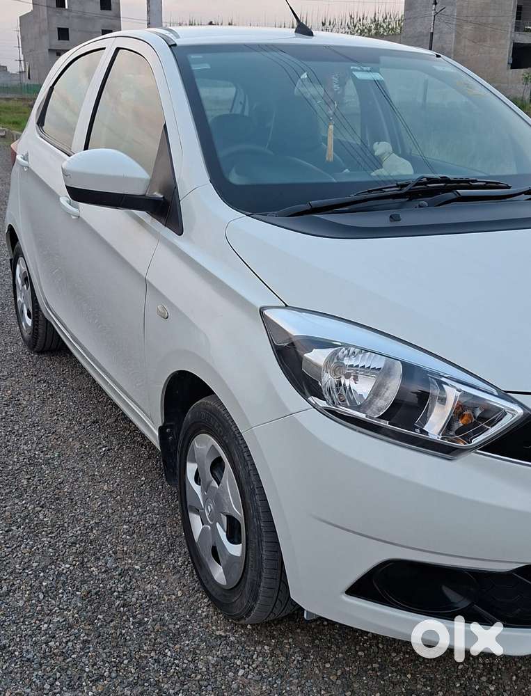 Tata Tiago 1.2 Revotron Xta, 2018, Petrol