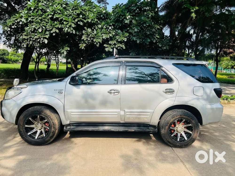 Rto 2030 Valid Fortuner 4×4 Insurance Valid Well Maintain