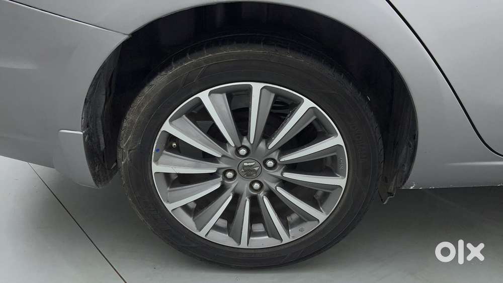 Maruti Suzuki Ciaz Alpha 1.5 At, 2021, Petrol