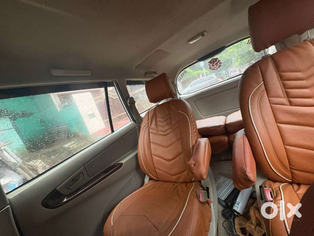 Toyota Innova 2012 Diesel 250000 Km Driven