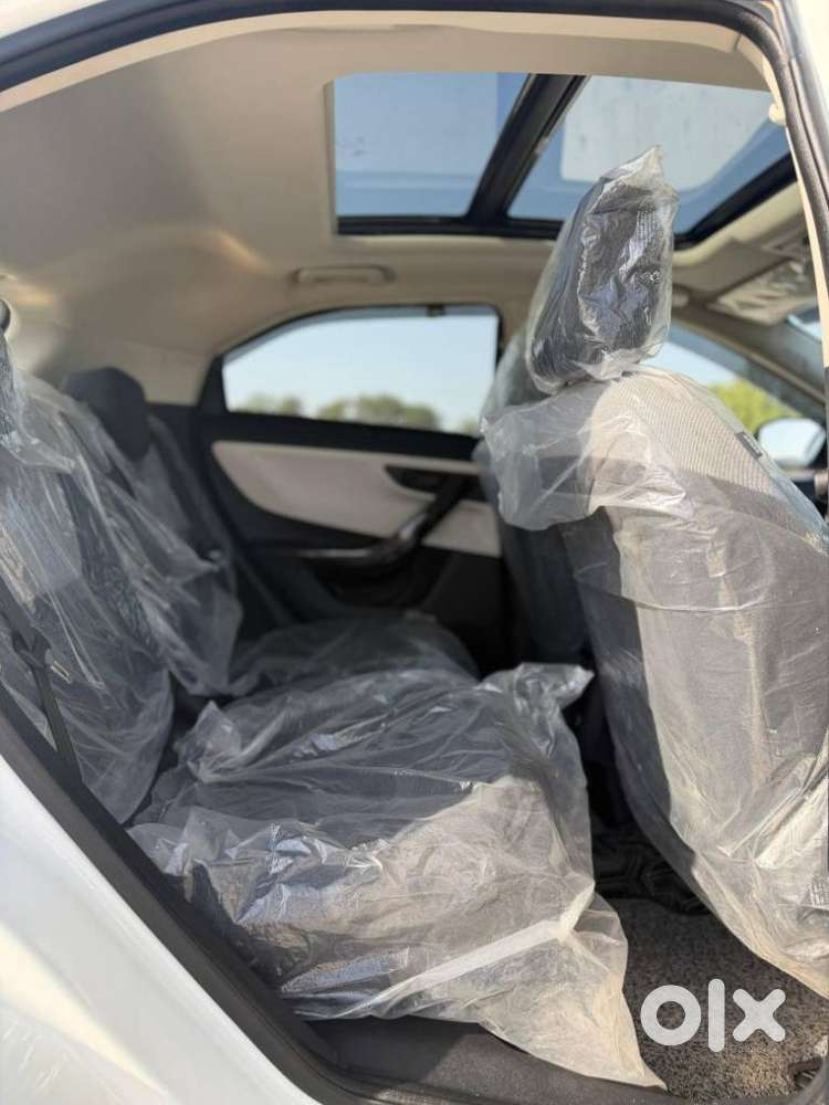 Tata Nexon Creative Plus 1.2 Revotron Petrol 7dca, 2025, Petrol