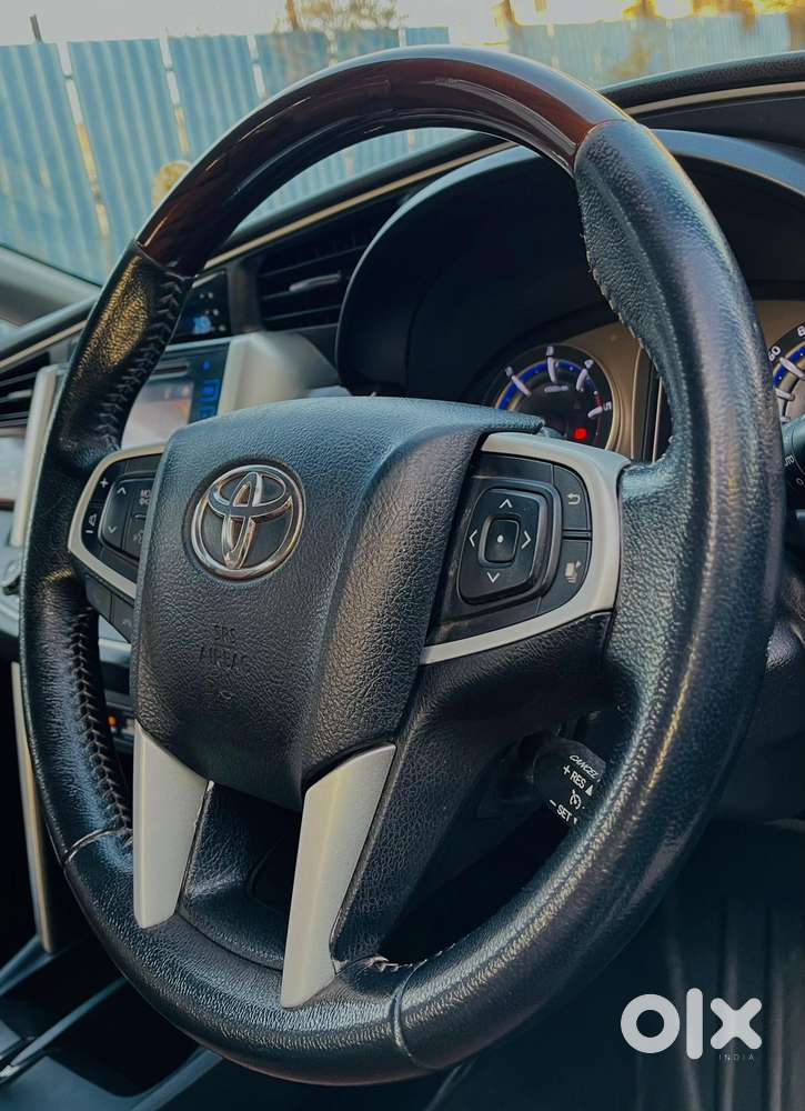 Toyota Innova Crysta 2.8z Automatic, 2018, Diesel