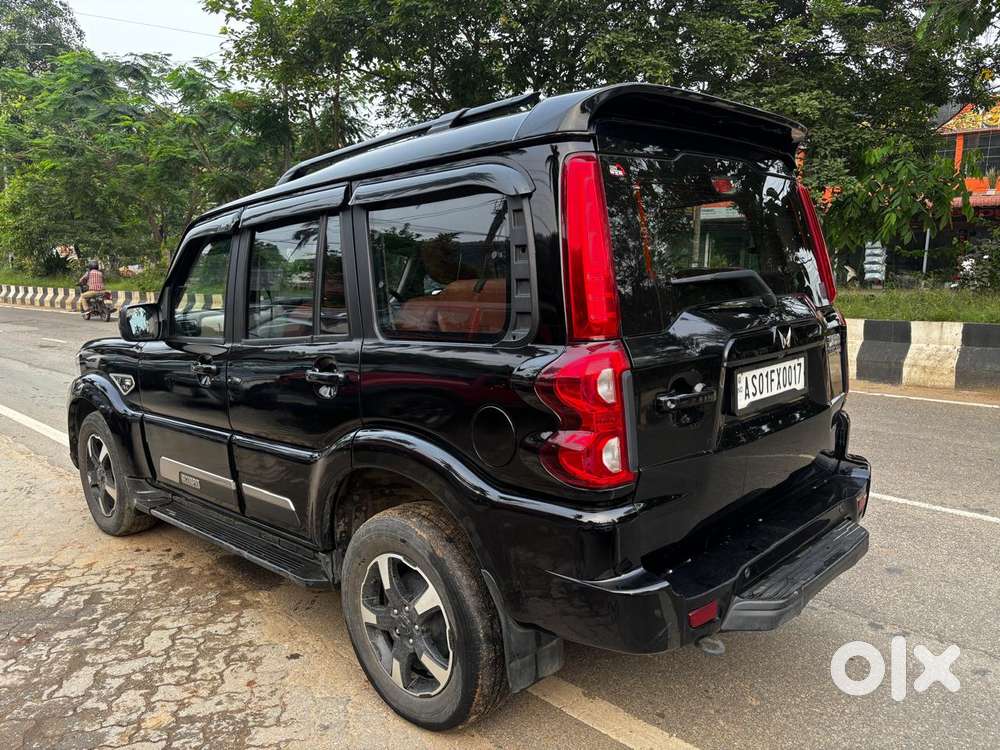 Mahindra Scorpio Classic 2.2 S 11 Mt 7 Str, 2024, Diesel