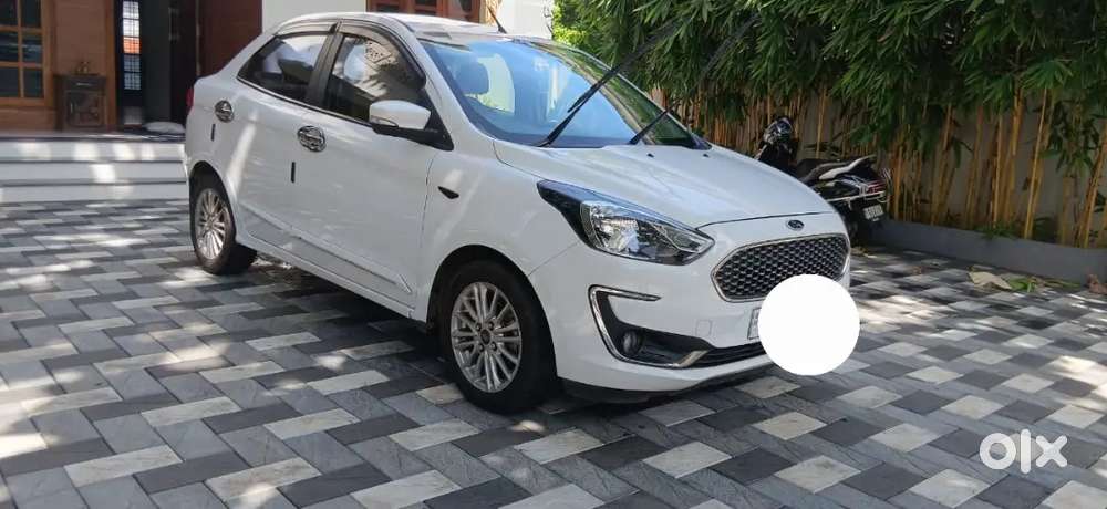 Ford Aspire Titanium Blu 2019