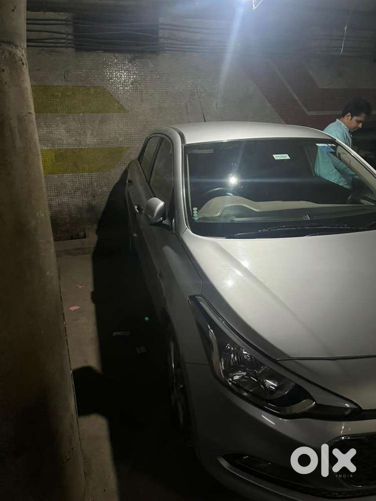 Hyundai Elite I20 2015 Petrol 87000 Km Driven