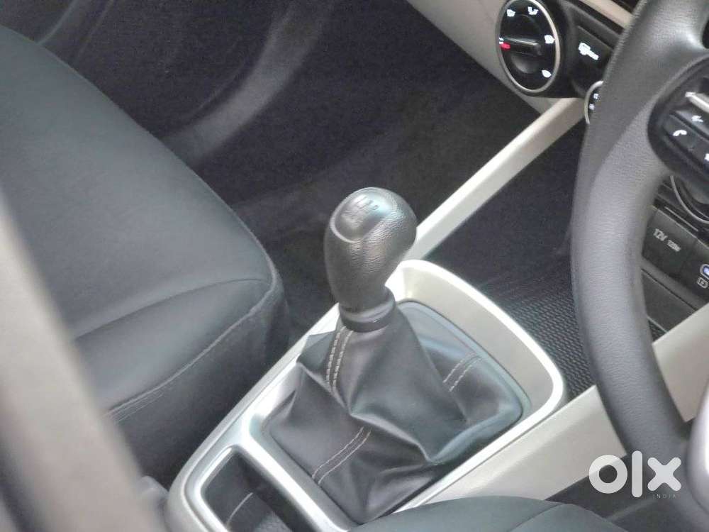 Hyundai Venue 1.2 S (o), 2025, Petrol