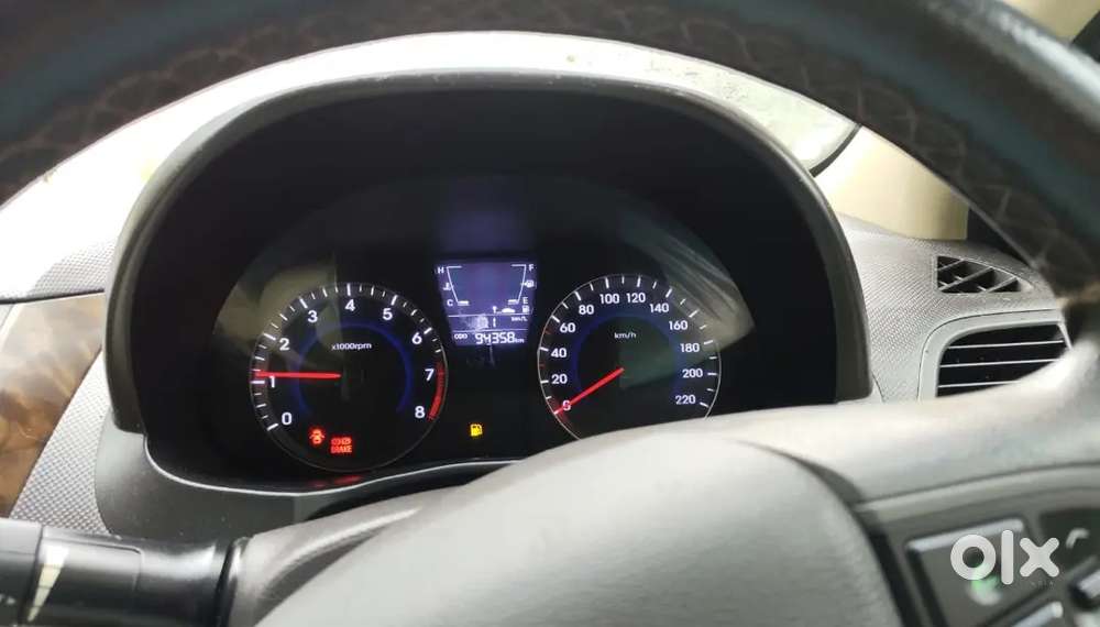 Hyundai Verna 2016 Manual Petrol Car
