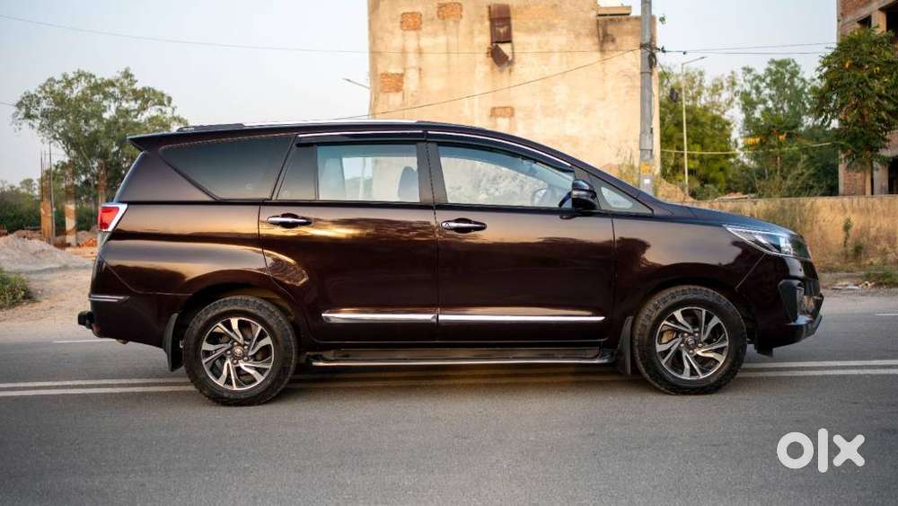 Toyota Innova Crysta 2.8 Gx At 7 Str, 2022, Diesel