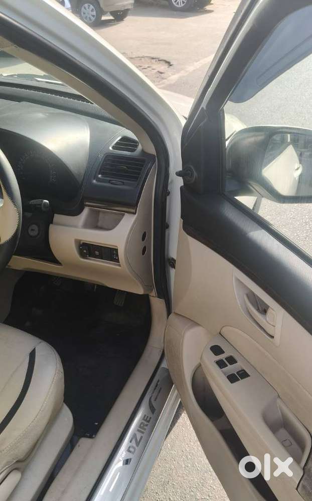 Maruti Suzuki Dzire 1.2 Lxi, 2017, Cng & Hybrids
