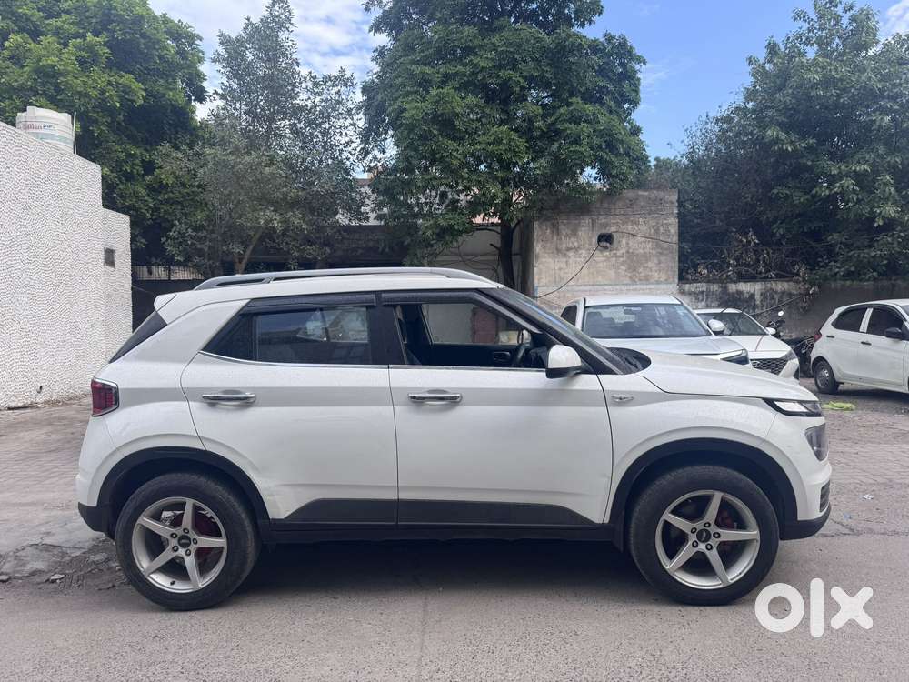 Hyundai Venue S 1.2 Petrol, 2020, Petrol