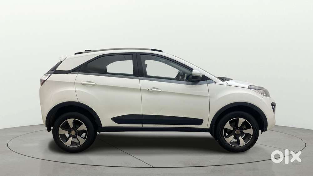 Tata Nexon 1.2 Revotron Xza Plus, 2019, Petrol