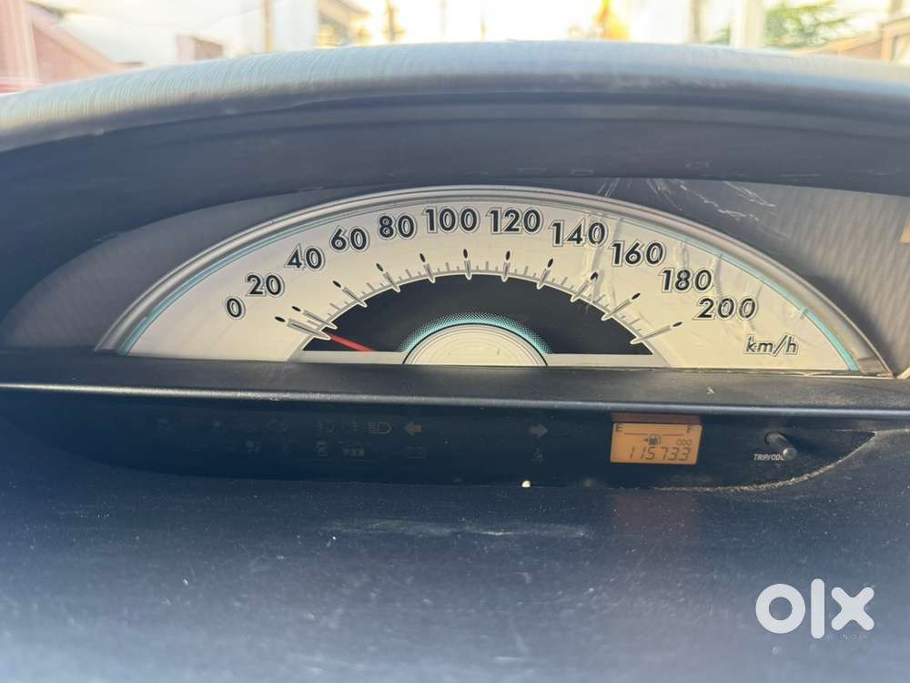 Toyota Etios Liva 2011 Petrol Well Maintained