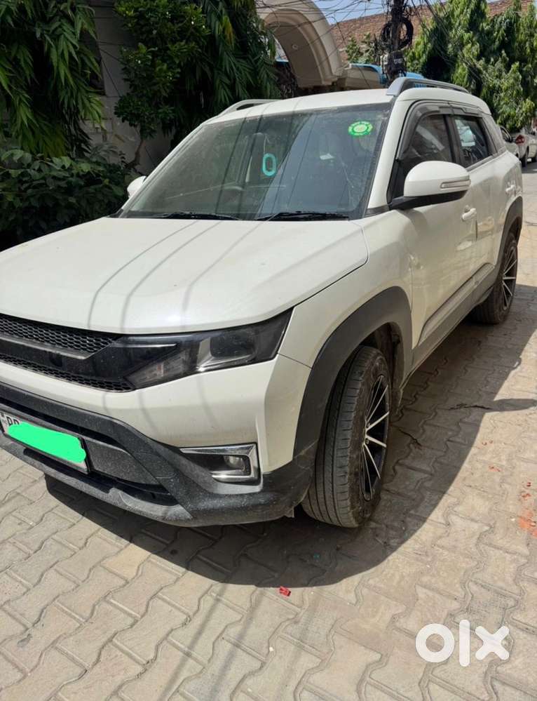 Maruti Suzuki Brezza 2024 Petrol 19000 Km Driven