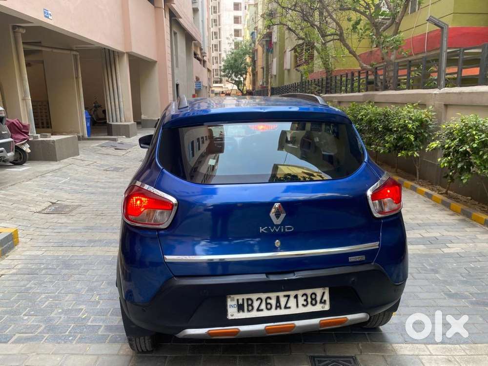 Smart & Stylish Compact Car (automatic)