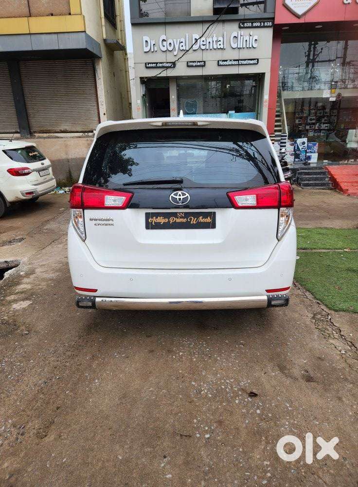 Toyota Innova Crysta 2.4 G Mt, 2024, Diesel