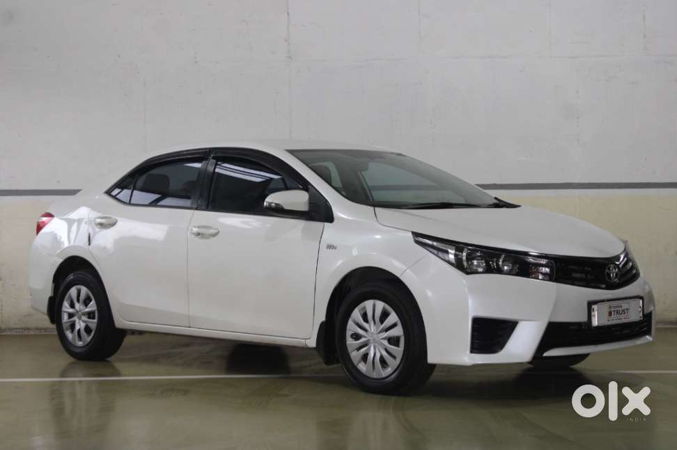 Toyota Corolla Altis [ ] 1.8 J, 2016, Petrol