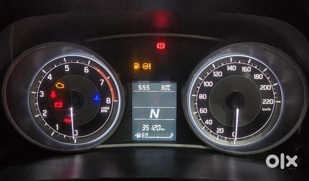 Maruti Suzuki Dzire Vxi Ags, 2022, Petrol