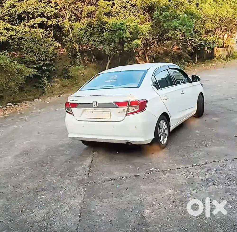 Honda Amaze 2019 Diesel Push Button Start,millage-25, Good Condition