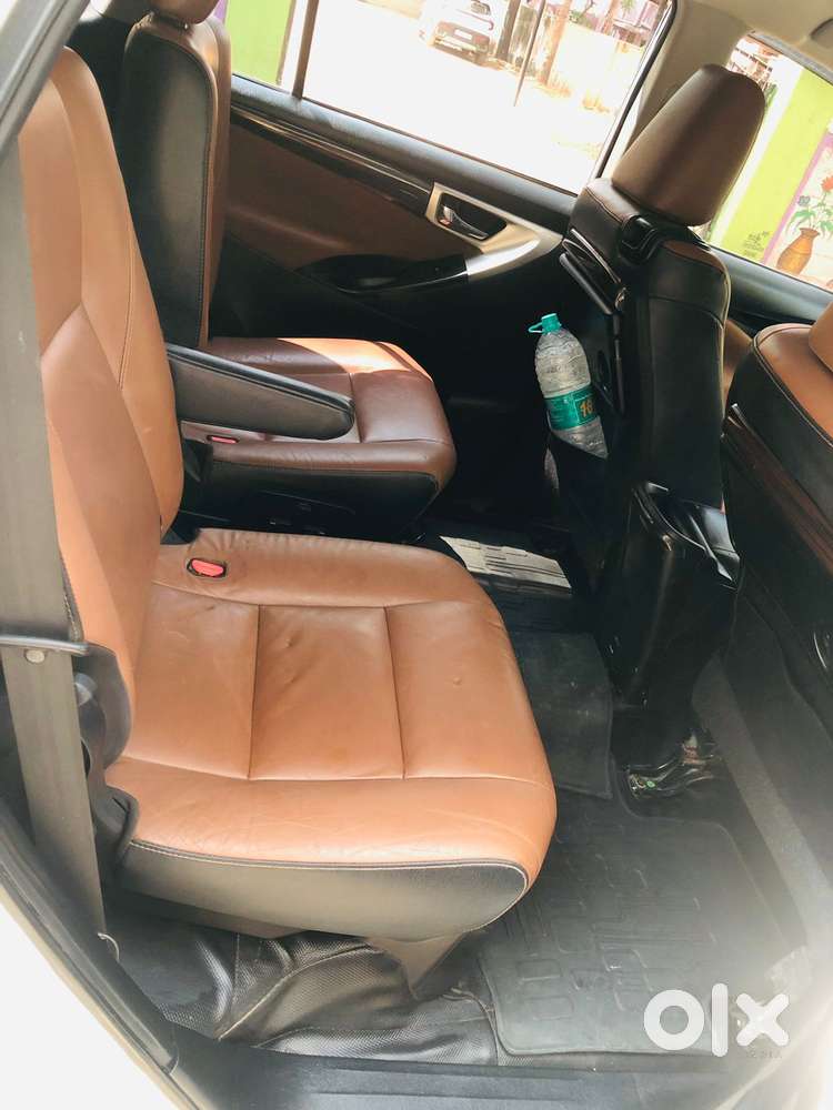 Toyota Innova Crysta 2.8 Z, 2016, Diesel