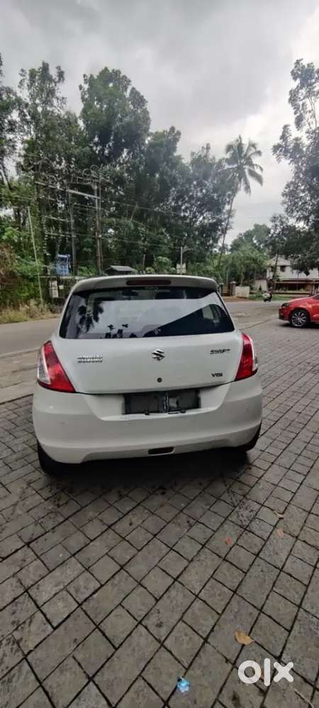 Maruti Suzuki Swift 2016