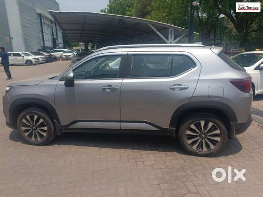 Honda Elevate Zx Cvt, 2023, Petrol