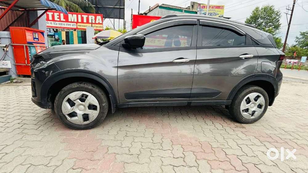 Tata Nexon Fearless Plus 1.2 Revotron Petrol 6 Mt, 2024, Petrol