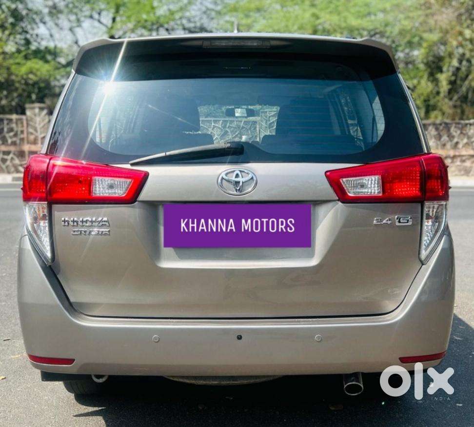 Toyota Innova Crysta 2.4 G Mt 7 Str, 2017, Diesel