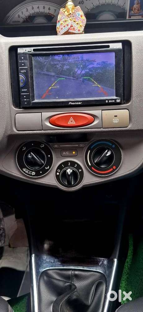 Toyota Etios Liva V, 2011, Petrol