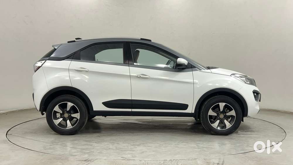 Tata Nexon 1.2 Revotron Xza Plus (o) Dual Tone, 2018, Diesel