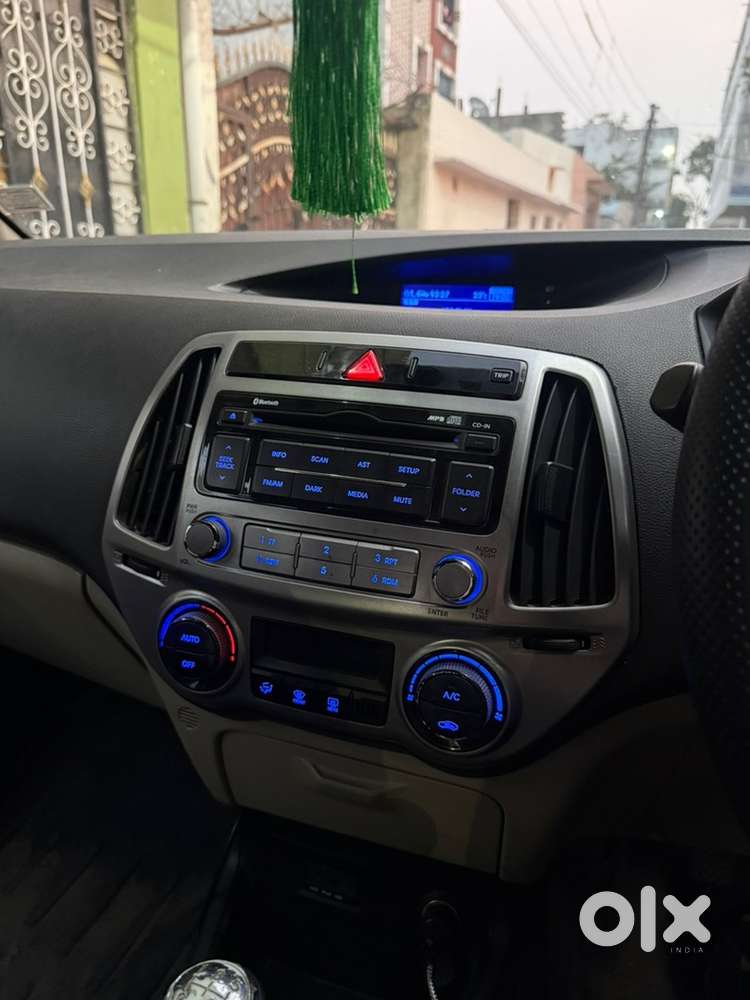 Hyundai I20 Sportz 2013 Petrol Manual