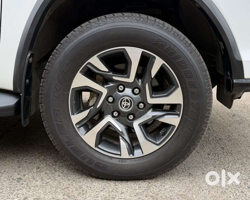 Toyota Fortuner Legender 4x2 At 2.8, 2024, Diesel