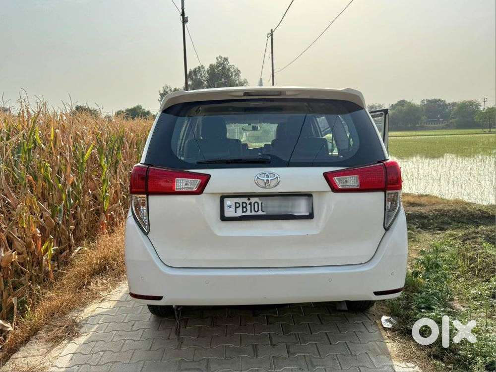 Toyota Innova Crysta 2.4 G Mt 8s, 2020, Diesel