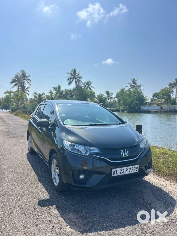 Honda Jazz Petrol 2017 Year