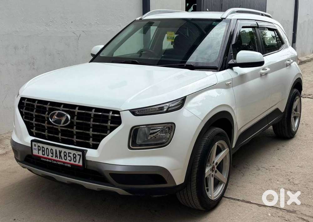 Hyundai Venue, 2021, Petrol