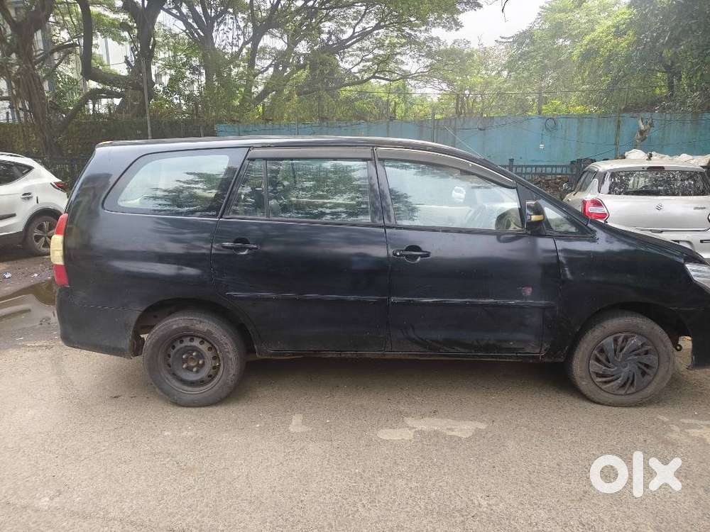 Toyota Innova 2005 Petrol Cng Well Maintained Vip Number 7864
